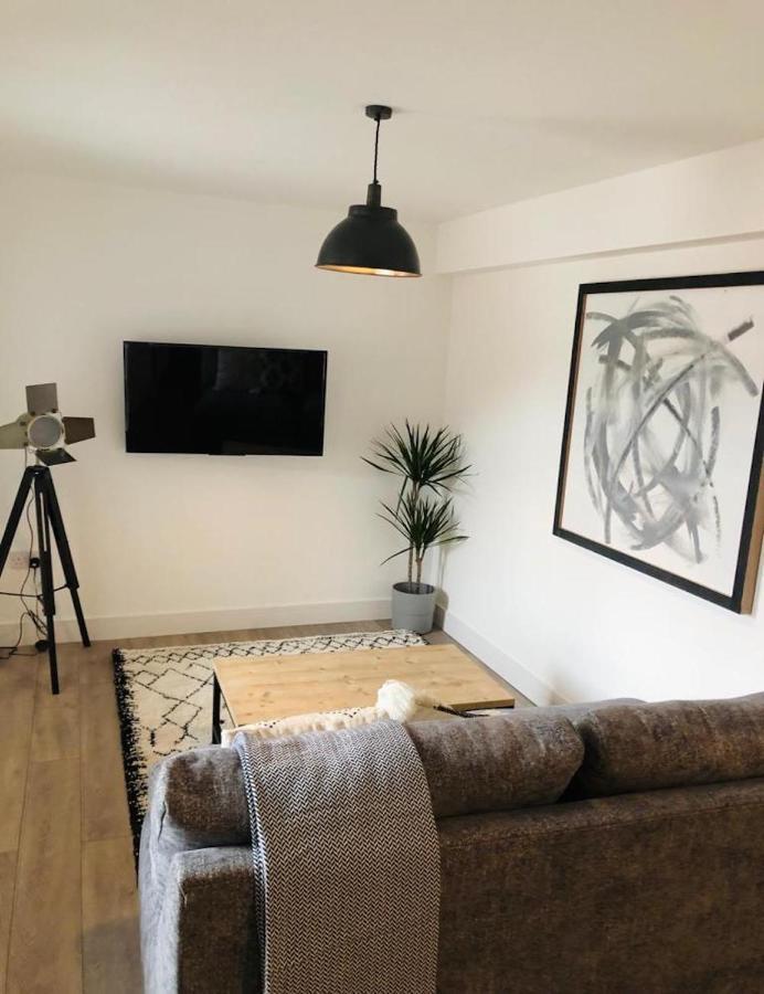 See Our Amazing Score At The Kepties - 5 X Luxurious Serviced Apartments - With Gardens - Fully Equipped - Free Parking - By Orion Short Stays - See Our Other Individual Listings --- This Is For Brand Awareness Only --- Arbroath Exterior photo